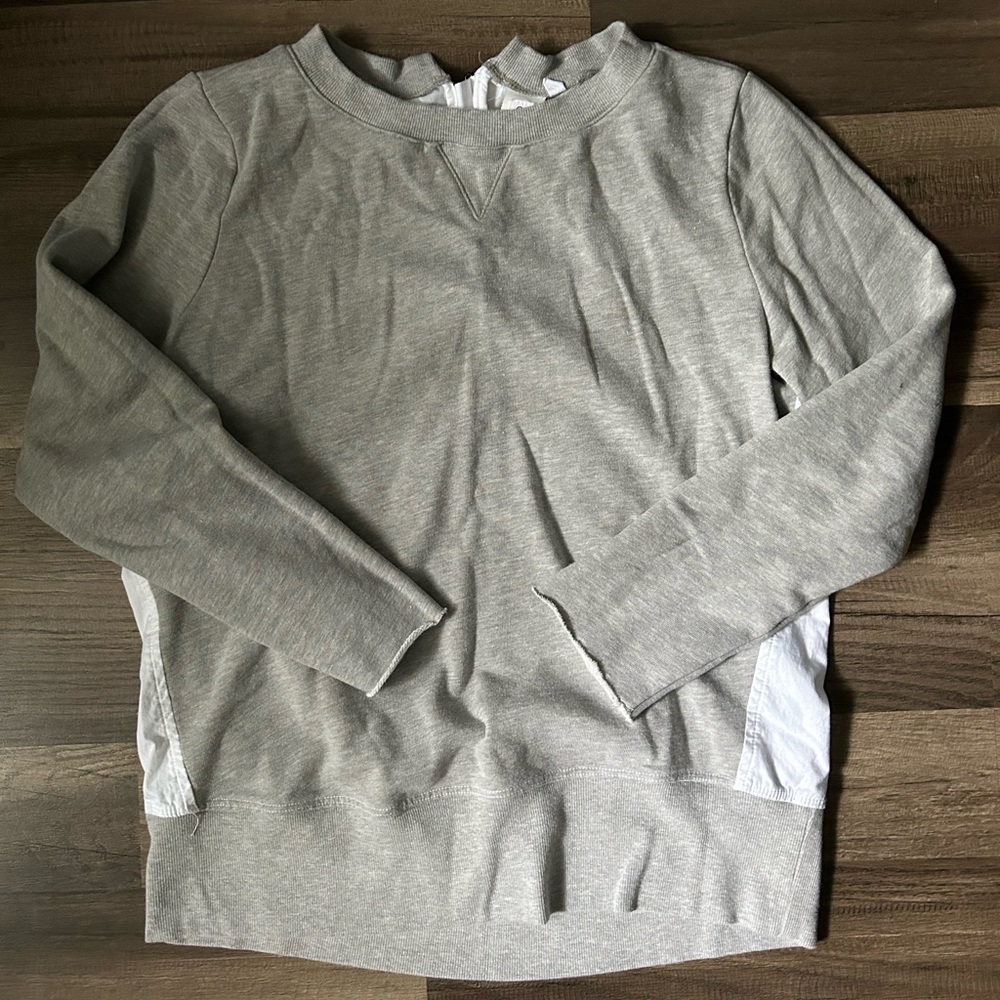 Stylish sweatshirt, great condition